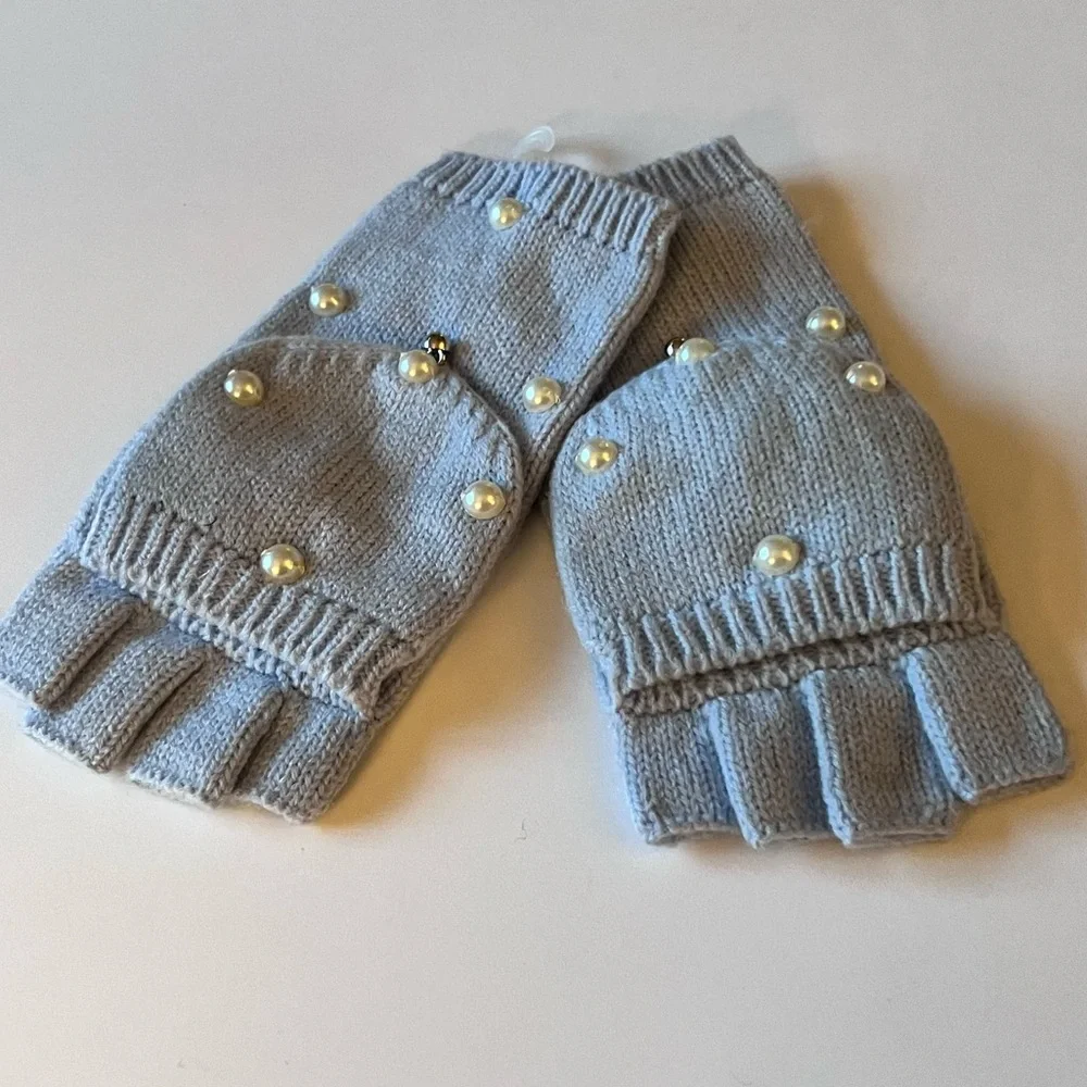 KATE SPADE PEARL EMBELLISHED POP TOP WOOL/ACRYLIC FINGERLESS GLOVES BLUE FOG NWO